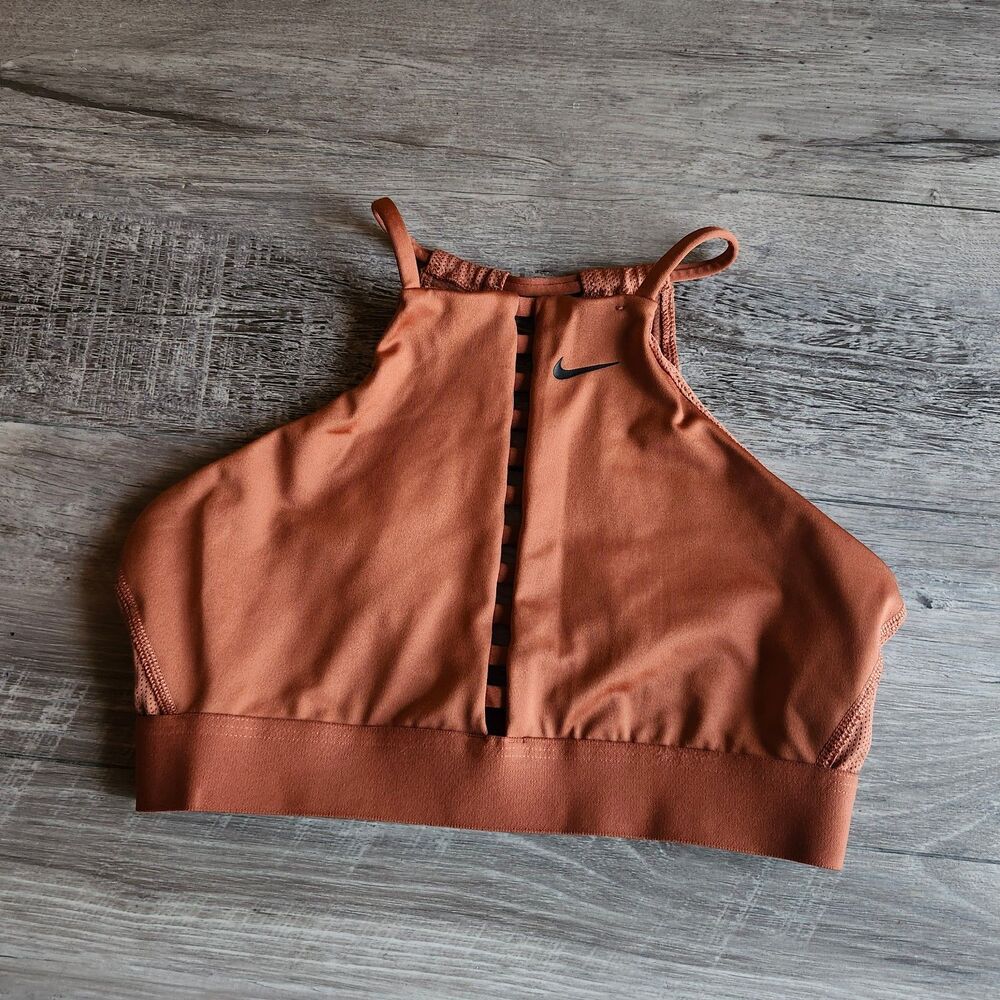 (M) Nike sports bra